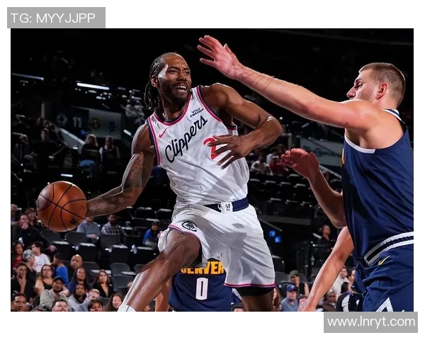 猛掘金与开拓者激战正酣谁能在季后赛中笑到最后