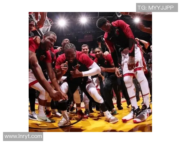 雷霆与76人激战正酣精彩瞬间回顾与赛后分析